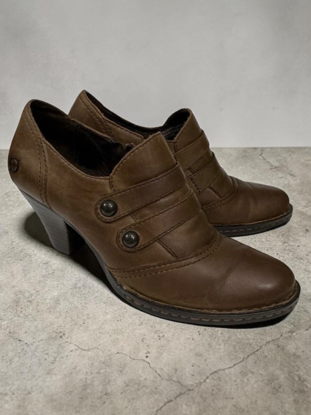BORN Concept BOC Brown Leather Zip Up Boots Ankle Booties